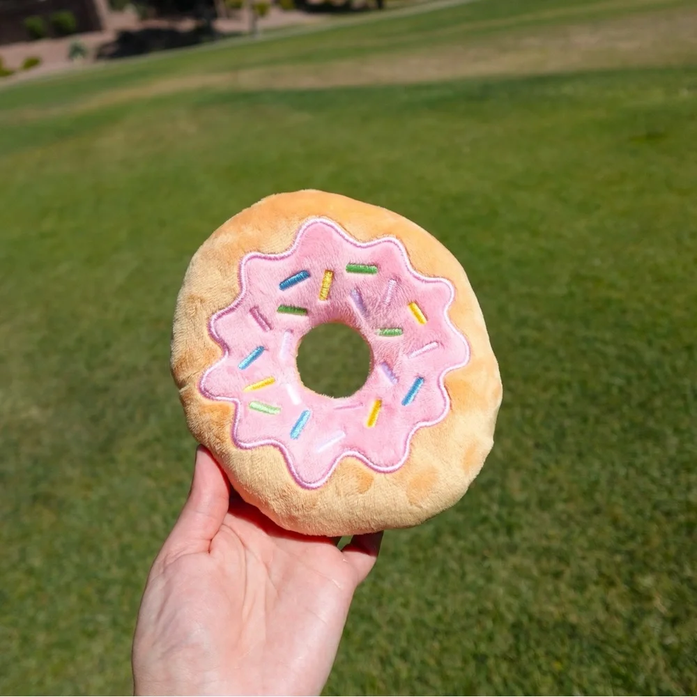 Donut Dog Toy🍩 squeaky plush dog toy